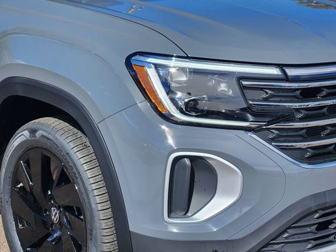 New 2026 Volkswagen Atlas SE image 27