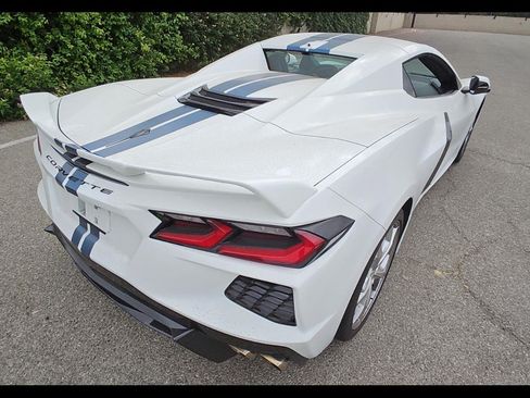 Used 2022 Chevrolet Corvette Stingray Premium Conv w/ Z51 Performance Package RWD image 13