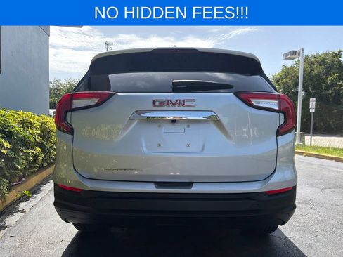 Used 2022 GMC Terrain SLE w/ LPO, Floor Liner Package FWD image 6