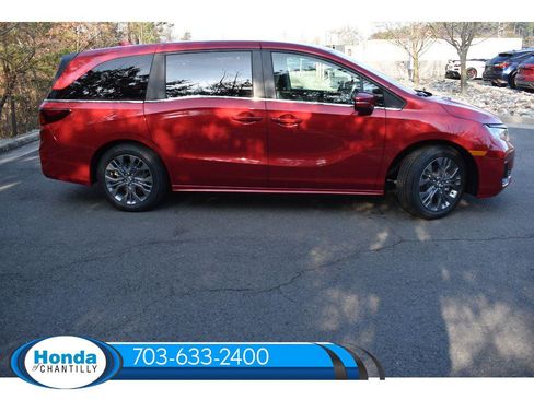 New 2026 Honda Odyssey Touring image 8