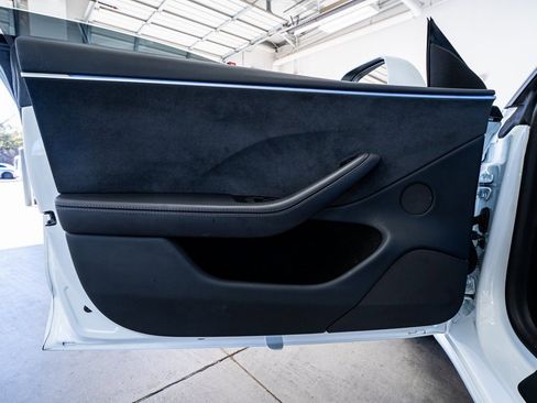 Used 2025 Tesla Model 3 Long Range image 30