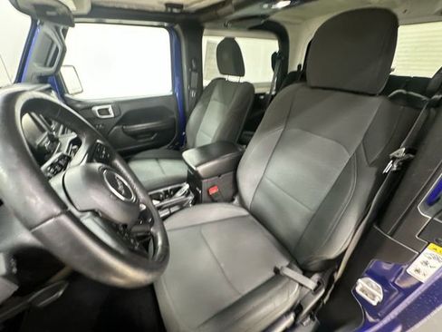 Used 2018 Jeep Wrangler Sport image 14