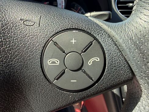 Used 2009 Mercedes-Benz SL 550 image 18