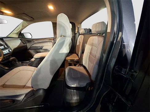 Used 2017 Chevrolet Colorado W/T image 19