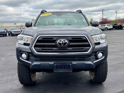 Used 2019 Toyota Tacoma SR5 image 10