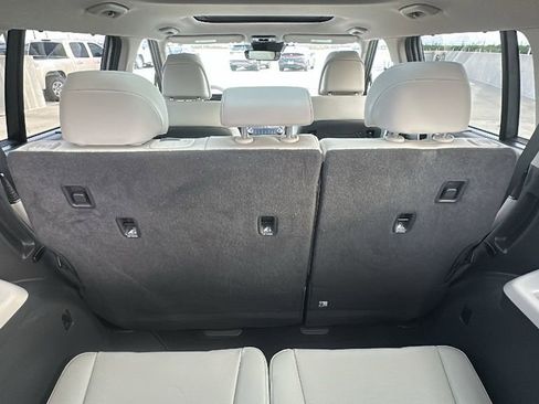 Used 2024 Hyundai Santa Fe Limited FWD image 35