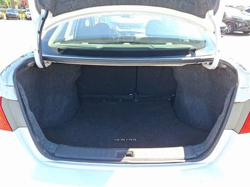 Used 2018 Nissan Sentra SR FWD image 28