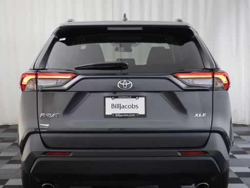Used 2024 Toyota RAV4 XLE FWD image 16
