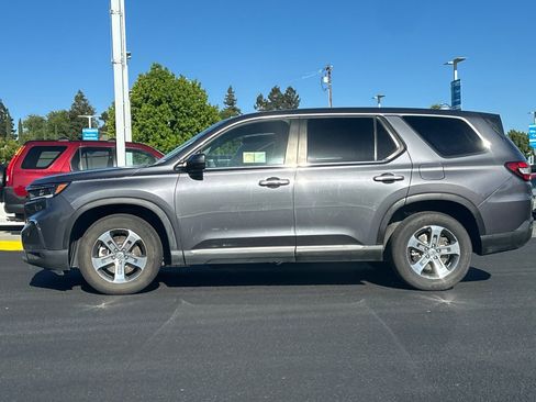 Certified 2023 Honda Pilot EX-L image 2