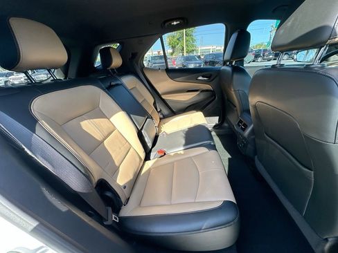 Used 2022 Chevrolet Equinox Premier AWD/4WD image 26