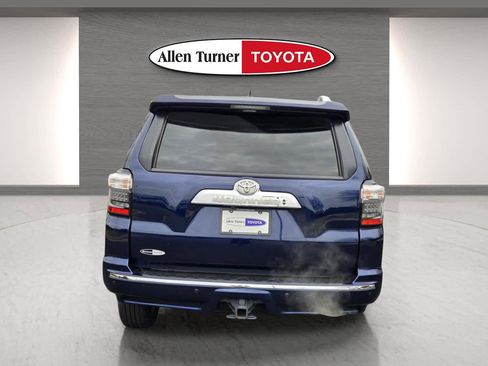 Used 2022 Toyota 4Runner Limited image 7