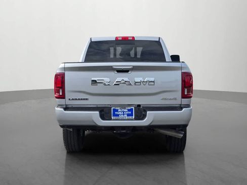 Used 2026 RAM 2500 Laramie AWD/4WD image 5