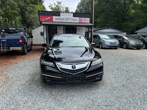 Used 2017 Acura TLX FWD image 2