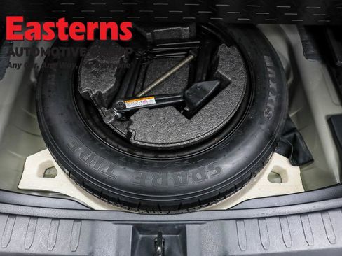 Used 2024 Toyota RAV4 LE image 21