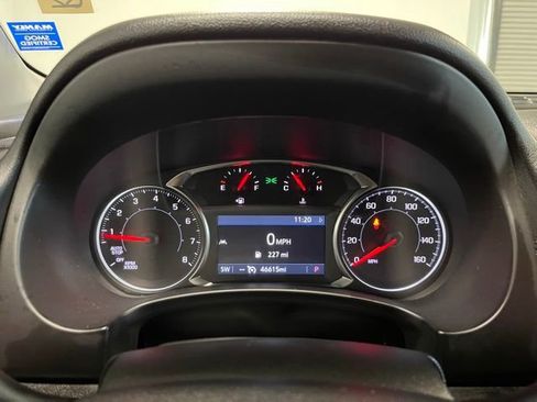 Used 2024 GMC Terrain SLT image 24