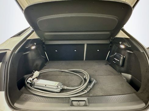 Used 2024 Nissan Ariya AWD image 30