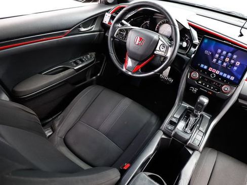 Used 2018 Honda Civic Sport image 23