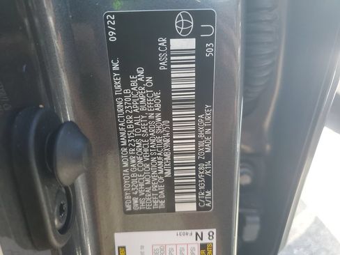 Used 2022 Toyota C-HR XLE FWD image 26