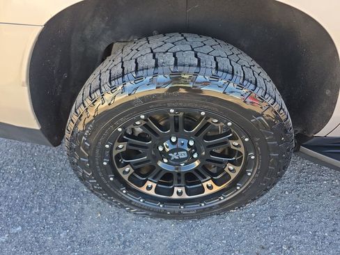 Used 2021 Chevrolet Tahoe Premier image 44