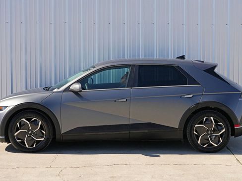 Used 2024 Hyundai Ioniq 5 SEL image 46