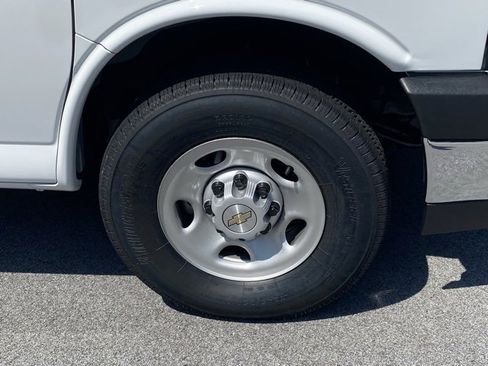 New 2025 Chevrolet Express 3500 w/ Power Convenience Package image 13