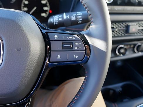 Certified 2025 Honda HR-V Sport image 17