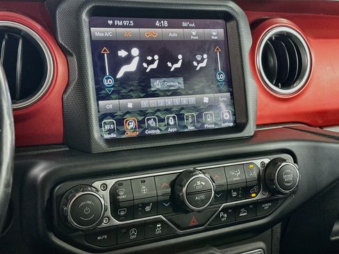Used 2020 Jeep Gladiator Rubicon AWD/4WD image 24