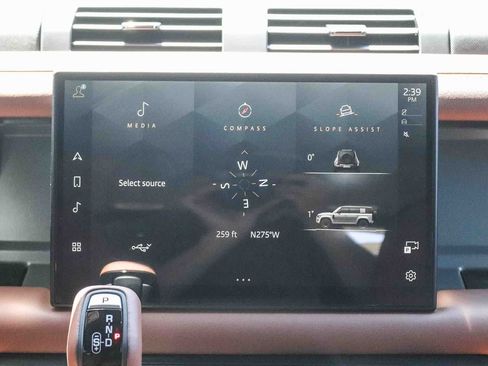 Certified 2025 Land Rover Defender 110 AWD/4WD image 14