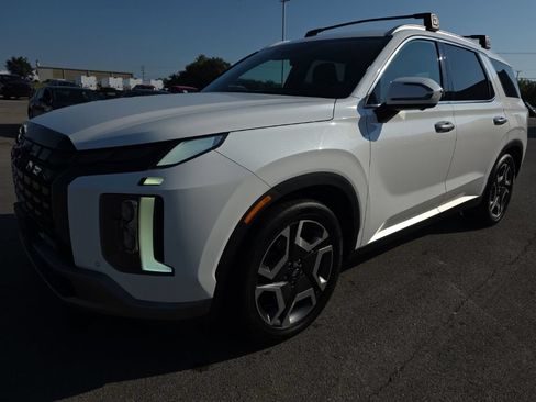 Used 2023 Hyundai Palisade SEL w/ Premium Package AWD/4WD image 1