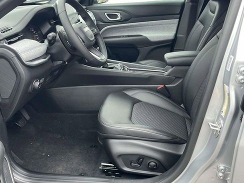 New 2026 Jeep Compass Latitude w/ Driver Assistance Group image 10