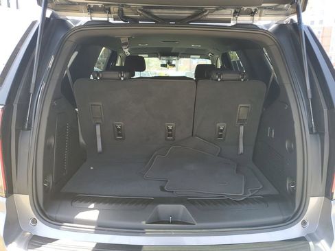 Used 2022 Chevrolet Tahoe LS RWD image 9