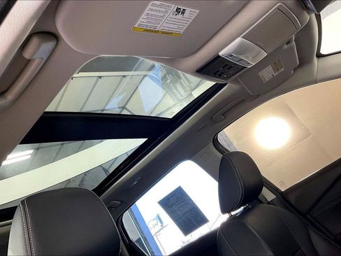 Used 2023 Nissan Rogue SL image 22