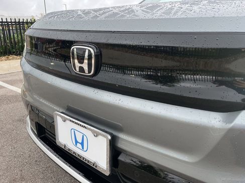 Used 2024 Honda Prologue Touring image 16