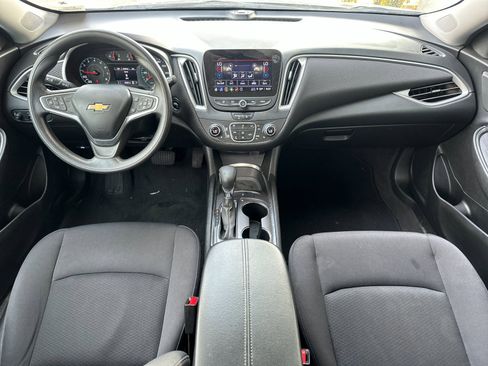Used 2022 Chevrolet Malibu LT image 12