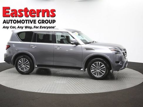 Used 2024 Nissan Armada SL w/ Captain's Chairs Package AWD/4WD image 84