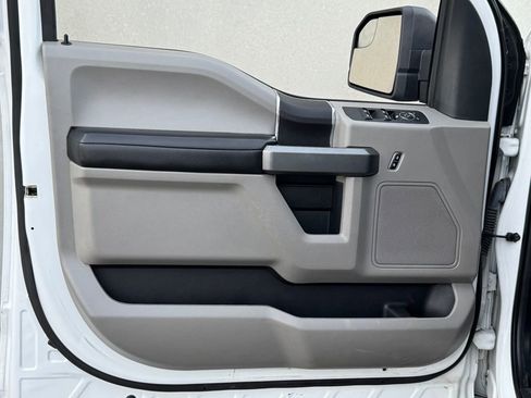 Used 2018 Ford F150 XLT image 10