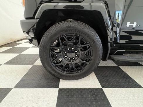 Used 2025 GMC Hummer EV 2X image 20