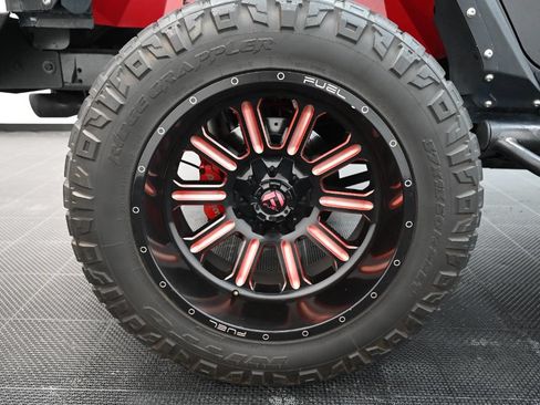 Used 2018 Jeep Wrangler Unlimited Rubicon w/ Cold Weather Group AWD/4WD image 58