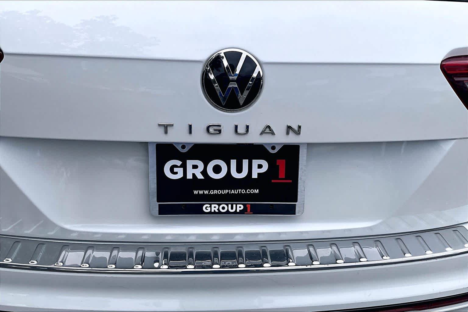 Used 2022 Volkswagen Tiguan SE R-Line FWD image 33