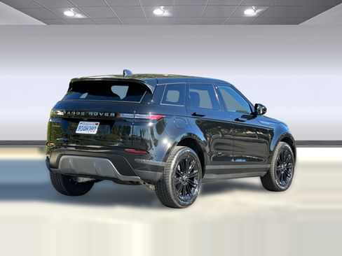 Used 2025 Land Rover Range Rover Evoque S image 9