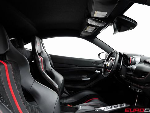 Used 2020 Ferrari F8 Tributo image 44