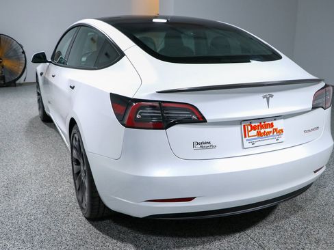 Used 2023 Tesla Model 3 Performance AWD/4WD image 9