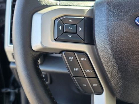 Used 2017 Ford F150 Lariat image 26