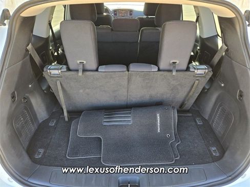 Used 2018 Nissan Pathfinder S image 15