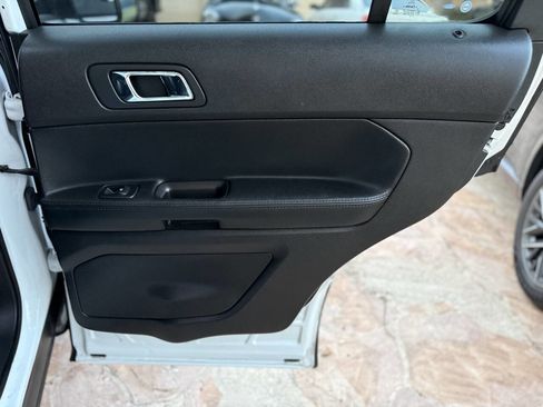 Used 2017 Ford Explorer 4WD Police Interceptor image 22
