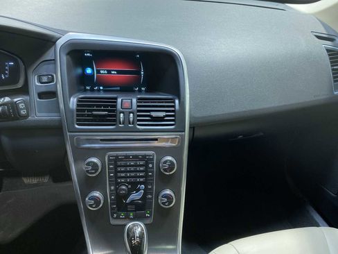 Used 2016 Volvo XC60 T6 w/ Proximity Package image 16