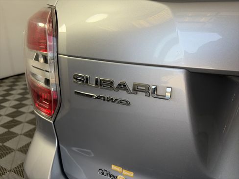 Used 2014 Subaru Forester 2.5i Limited w/ Popular Package #1 AWD/4WD image 16