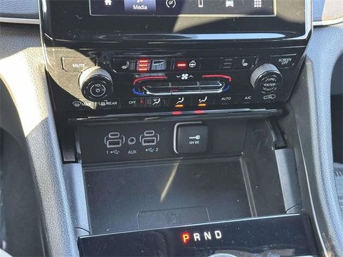 Certified 2024 Jeep Grand Cherokee L Altitude image 34