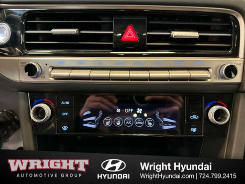 Used 2025 Genesis G70 2.5T AWD/4WD image 28