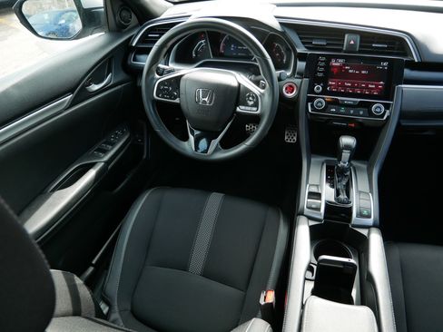 Used 2020 Honda Civic Sport image 9